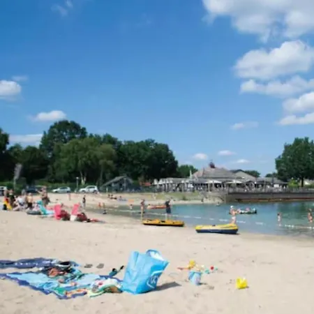 By Swimming - 3 Bedrooms And Air Conditioning * Zeeland