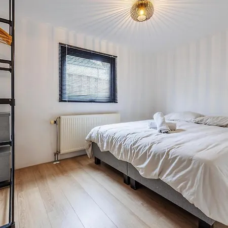 By Swimming - 3 Bedrooms And Air Conditioning Σπίτι διακοπών